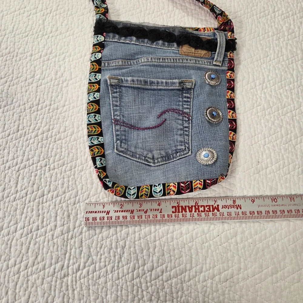 Levi Strauss Upcycled Denim Boho Crossbody Bag Conchos Feather Trim‎ Blue